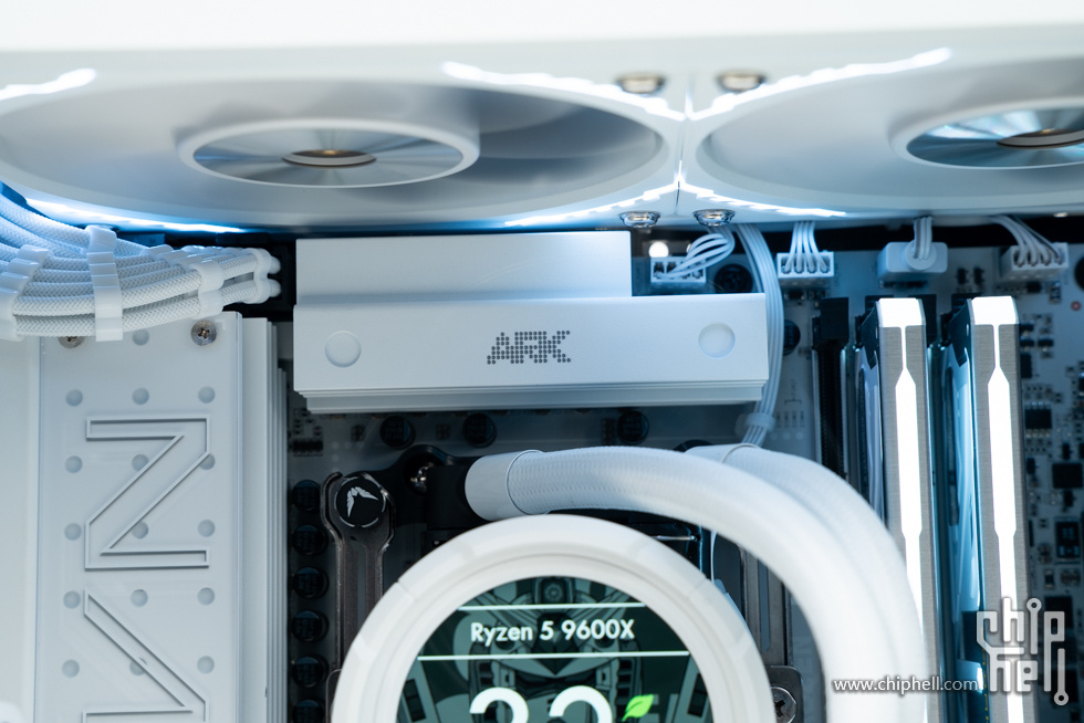 095705fthjag88ay3h8qhb