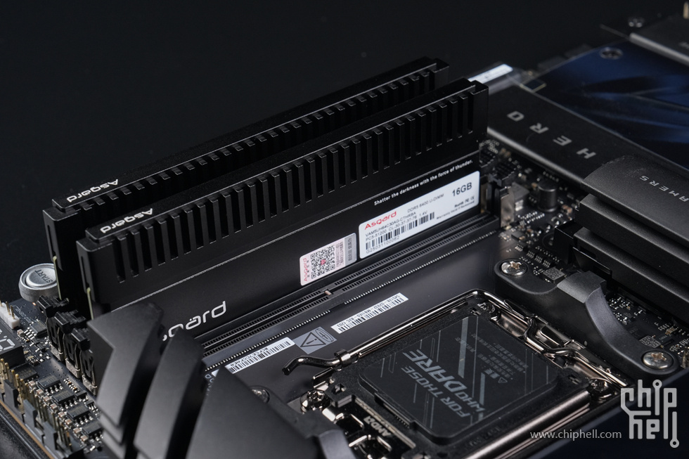 142128viu818nsk0v10srv