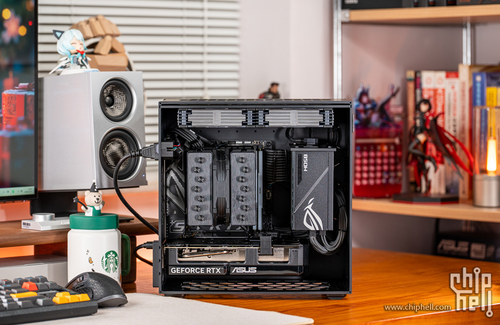 aboStudio的ContainerM+酷睿5 245K+华硕 RTX 5060 Ti