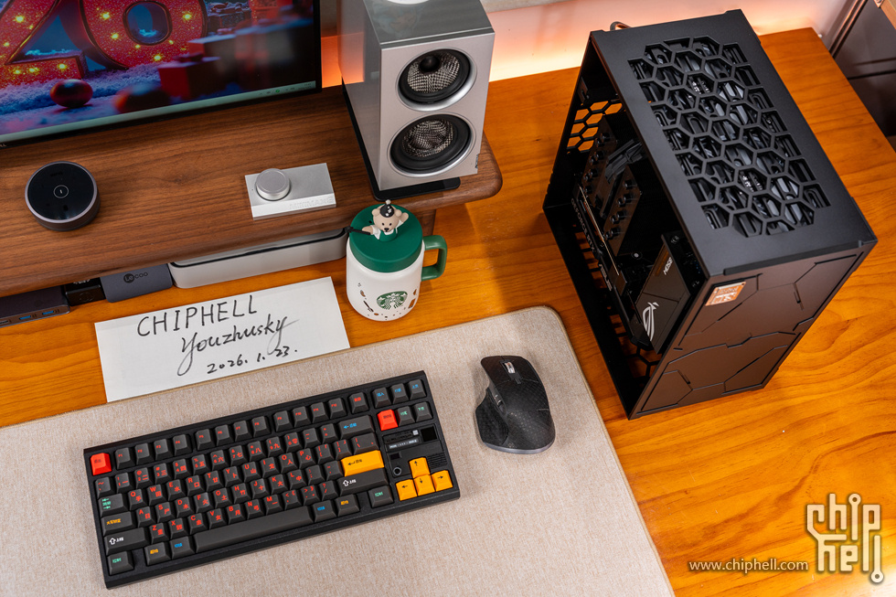 aboStudio的ContainerM+酷睿5 245K+华硕 RTX 5060 Ti