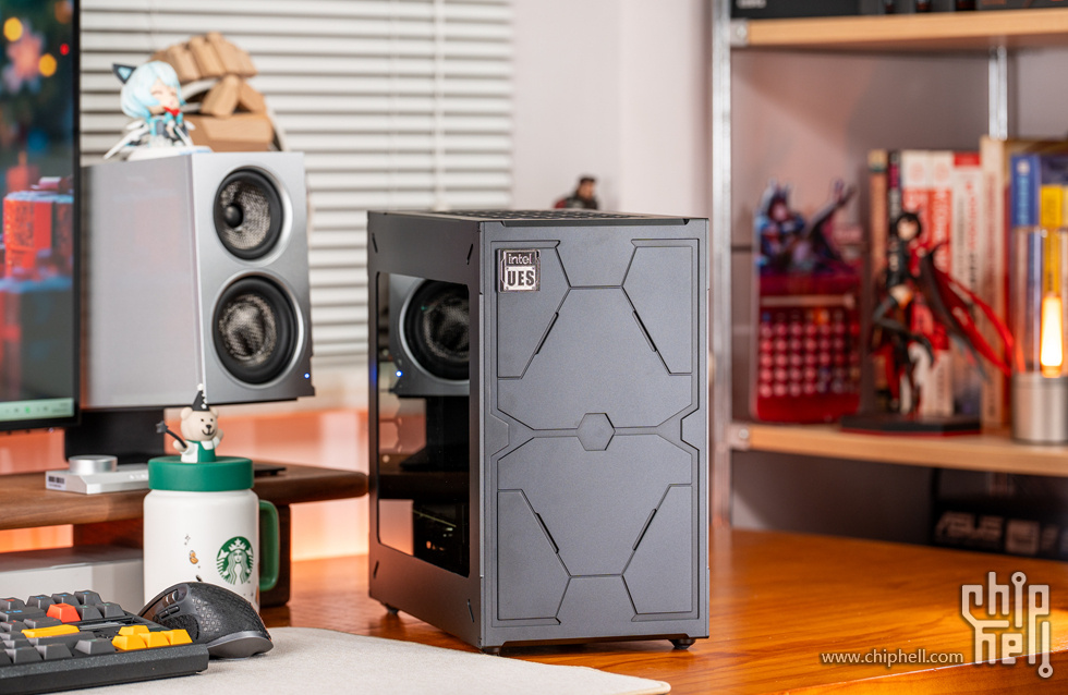 aboStudio的ContainerM+酷睿5 245K+华硕 RTX 5060 Ti