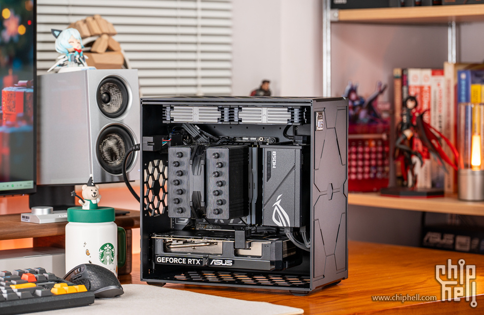 aboStudio的ContainerM+酷睿5 245K+华硕 RTX 5060 Ti