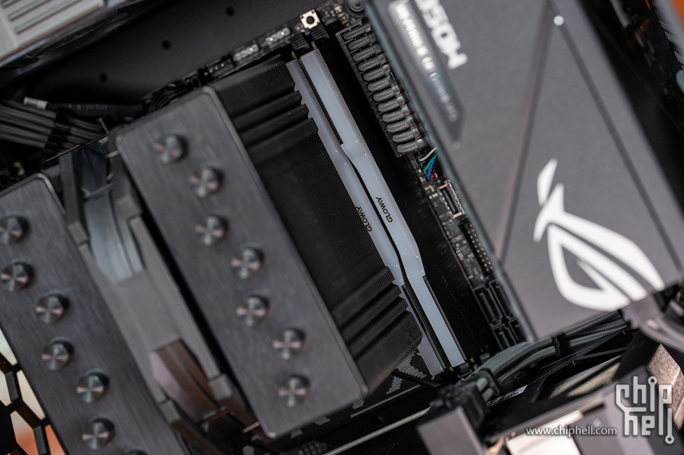 aboStudio的ContainerM+酷睿5 245K+华硕 RTX 5060 Ti